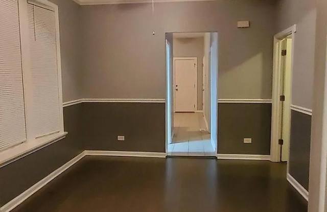 7212 S St Lawrence Avenue Gallery 2