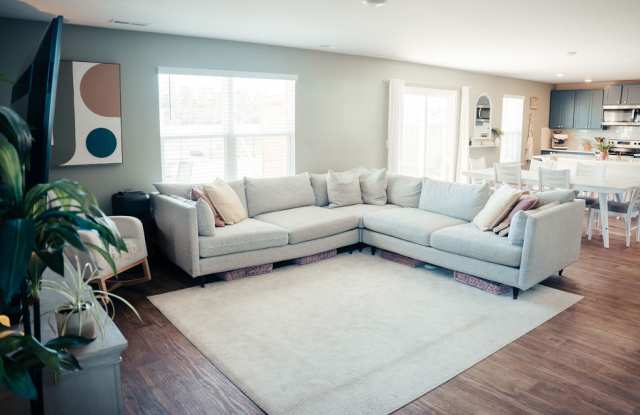 3566 Wigeon Way Gallery 3