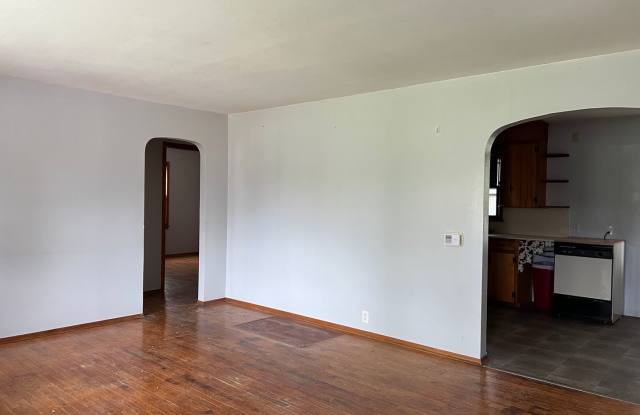 2 Bedroom 1 Bathroom House Gallery 3