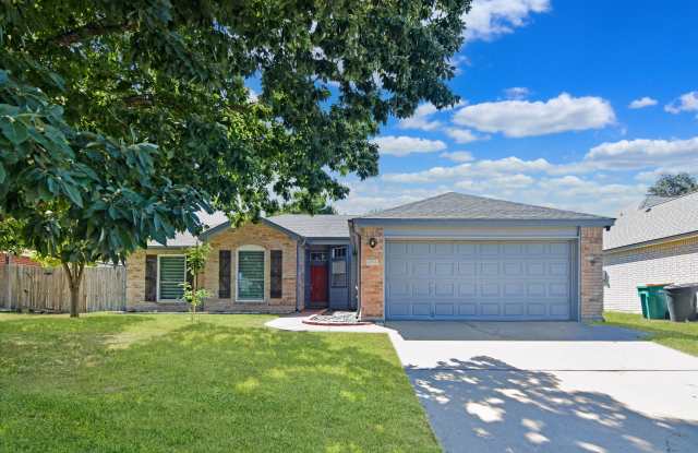 4714 Danbury Dr photos photos