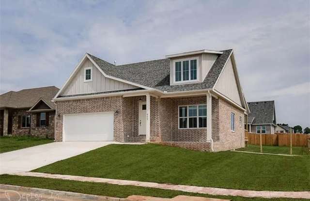 952 Pinnacle ST - 952 Pinnacle Street, Prairie Grove, AR 72753 952 Pinnacle ST - 952 Pinnacle Street, Prairie Grove, AR 72753