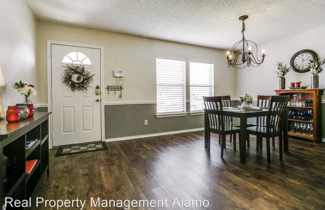 9726 Kashmir Dr Gallery 4