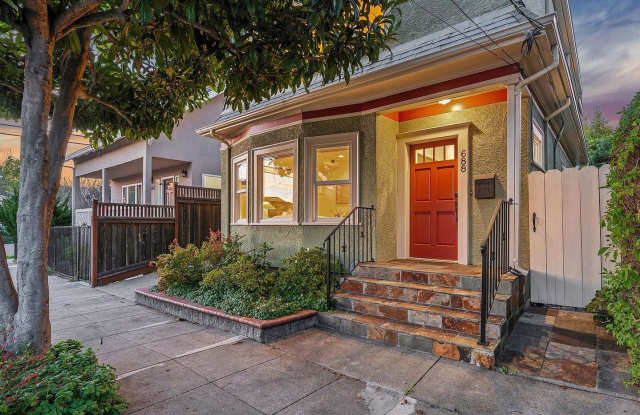 TOTAL REMODEL LARGE 1750sf 3BR+ Bonus/3BA North Oakland Home AVAILABLE NOW photos photos
