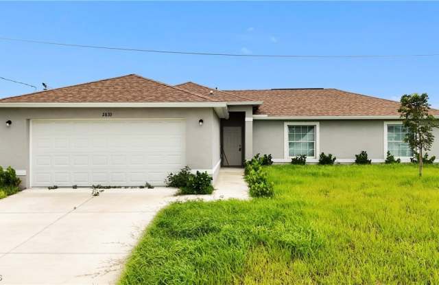 2833 NW 5th Avenue photos photos