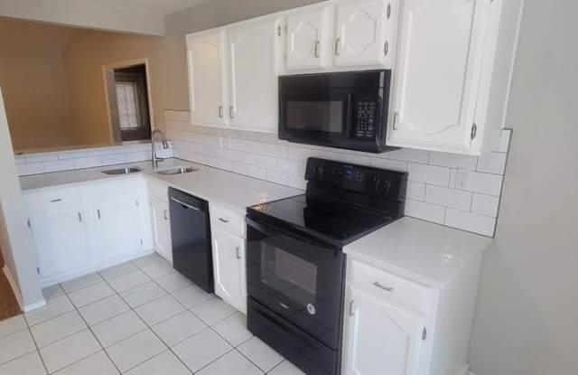2610 Knoll Trail Gallery 3