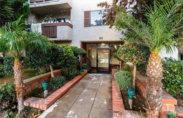 811 6th photos photos