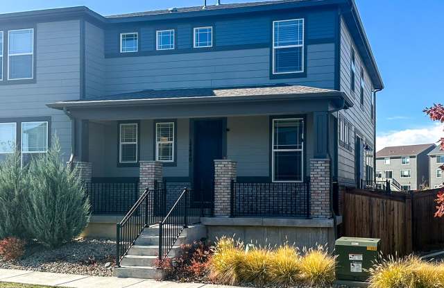 East Facing 3bd 2.5ba paired home in Senderos Creek! - 17440 Pacific Peak Circle, Parker, CO 80134