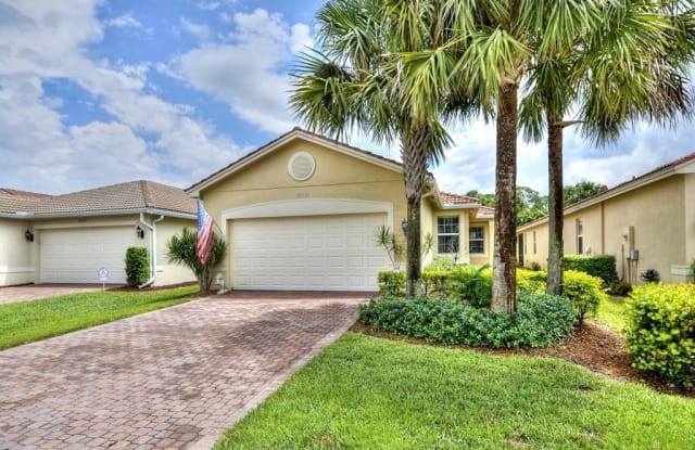 10543 Carolina Willow DR - 10543 Carolina Willow Drive, Fort Myers, FL 33913