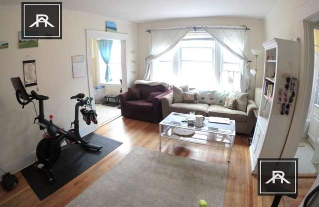 1605 Commonwealth Ave. Gallery 2