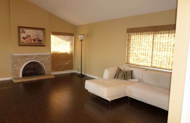 16595 San Tomas Drive - 16595 San Tomas Drive, San Diego, CA 92128