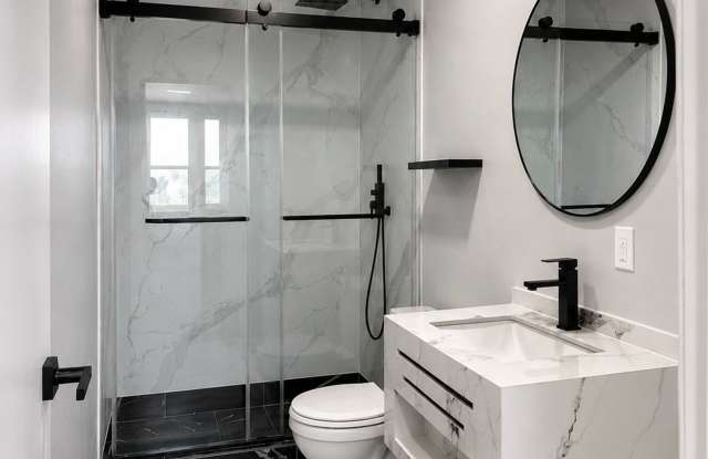 Kings Manor photos photos