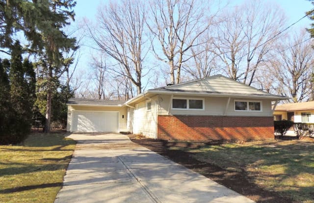 182 S. Belvoir Boulevard - 182 S Belvoir Blvd, South Euclid, OH 44121