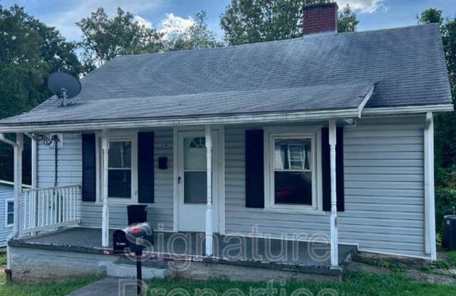 1014 Adele St. Gallery 1