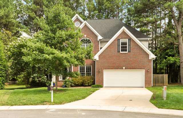 Beautiful 5 bedroom home with fenced in yard just minutes from Eno River State Park photos photos