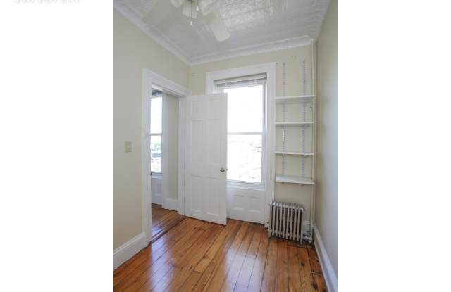 138 Luquer Street Gallery 3