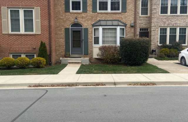 A three bedroom plus den, three and one half bath townhouse conveniently located in Rockville Maryland! - 2413 McCormick Road, Rockville, MD 20850