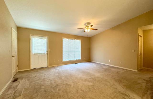 2 Bed • 2 Bath • Overlooking the White River Gallery 3
