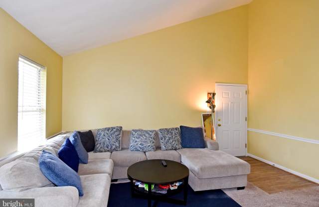 12235 WADSWORTH WAY Gallery 2