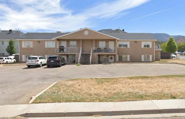 4-bedroom, 2-bath apartment in Cedar City fourplex photos photos