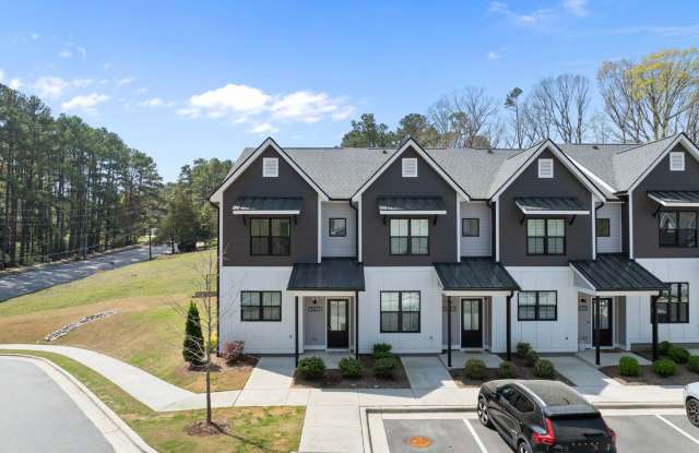 5611 Johnson Woods Gallery 1