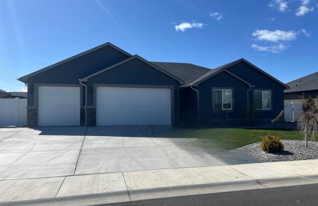 Beautiful Home in Quincy photos photos