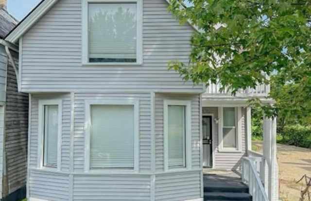 3415 East Canfield Street photos photos