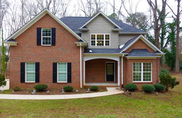 200 Ridge Road - 200 State Road S-42-2591, Roebuck, SC 29376