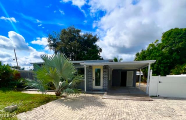2833 NE 12th Ave - 2833 Northeast 12th Avenue, Pompano Beach, FL 33064