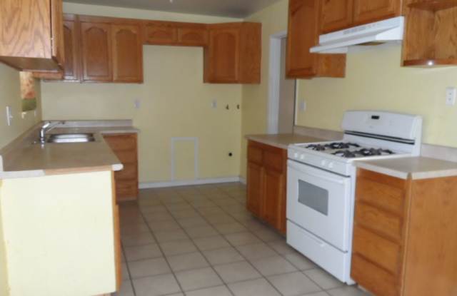 37943 FAIRWAY AVENUE Gallery 2