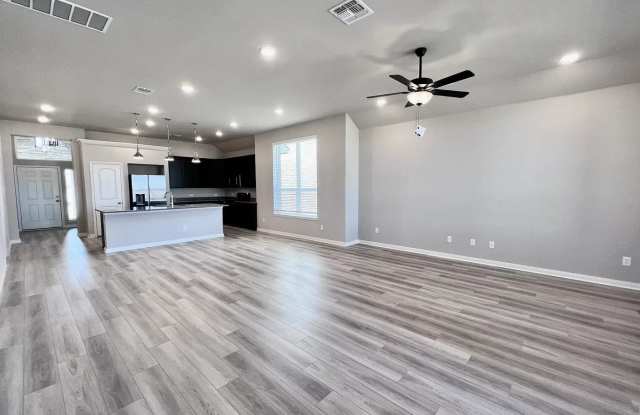 Charming 3-Bedroom Home with Spacious Yard and Modern Upgrades in Heart of Temple photos photos