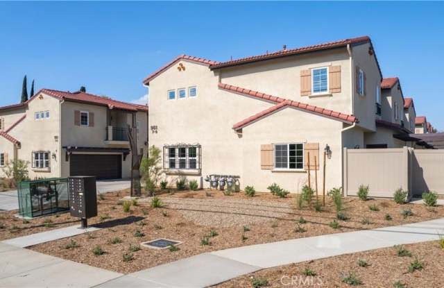 961 E Phillips Boulevard photos photos