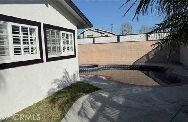 8422 Munster Drive photos photos