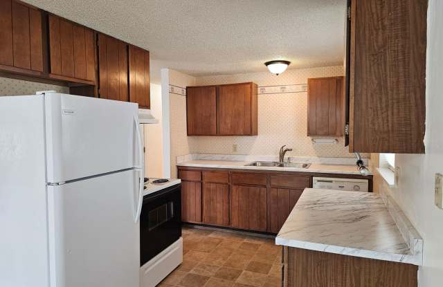 ********Split-level Home on Buff Street******** **UPDATED PICTURES COMING SOON** Gallery 4