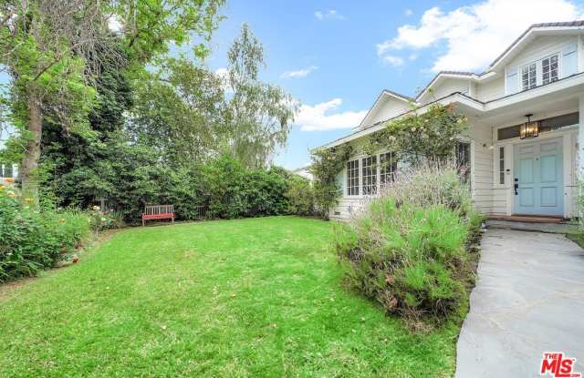 5111 Babcock Ave photos photos