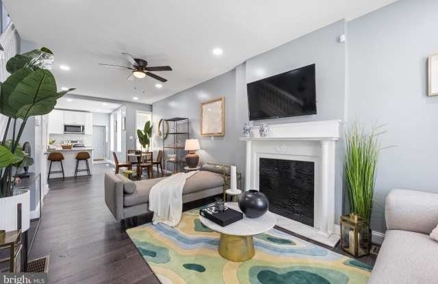 1310 NARRAGANSETT Street Gallery 4