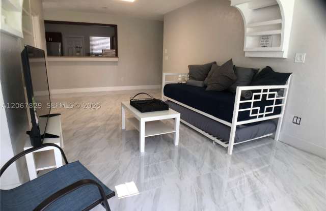2111 Monroe Ter Gallery 1