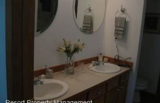 8878 N. Torrey Ln Gallery 4