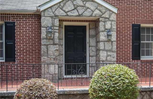 2532 Old Norcross Road Gallery 2