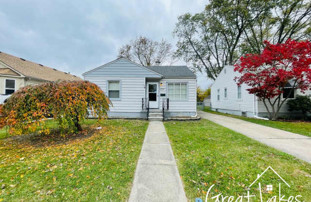 $200 OFF FIRST MONTH'S RENT - Beautiful 2 Bedroom 1 Bathroom now available for rent - 21779 Shakespeare Avenue, Eastpointe, MI 48021