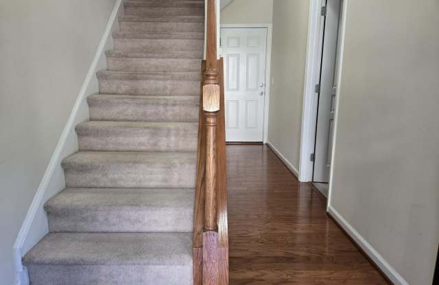 329 Kinellan Lane, Cary NC 27519 Gallery 2