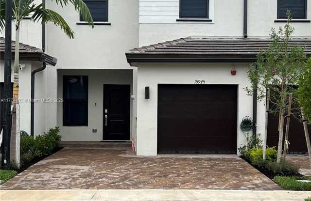 15945 SW 2nd Pl photos photos
