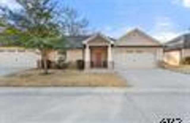 2/2 Hamilton Ridge Townhome Gallery 1
