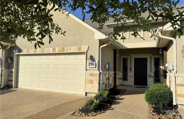 1761 Dakota Lane photos photos