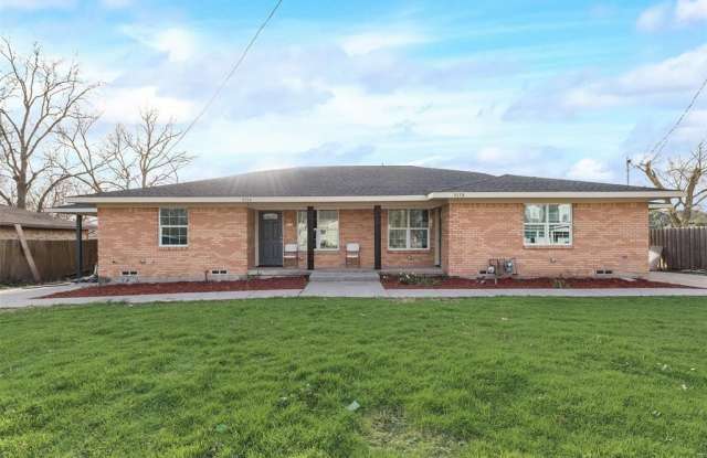 913 A Live Oak Street photos photos