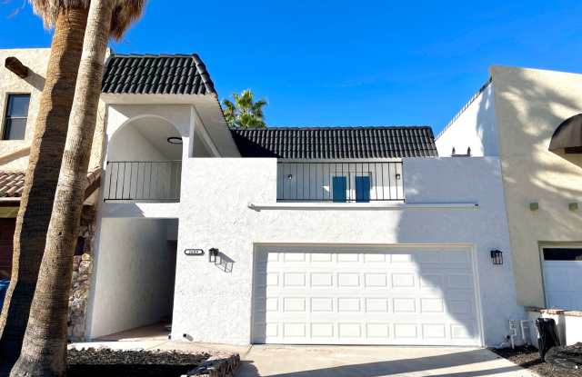 Gorgeous 2-Story Home with Golf Course Views and Modern Amenities! *HOME IS CURRENTLY OCCUPIED, PLEASE DO NOT DISTURB THE TENANTS* photos photos
