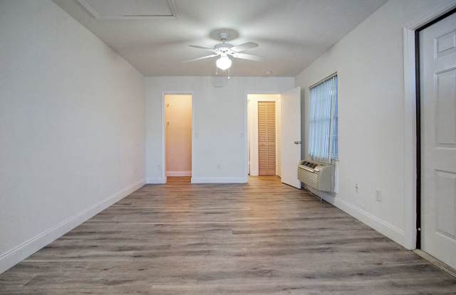 Studio in Davenport now available! Gallery 4