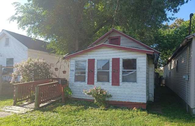 1404 Cody St photos photos