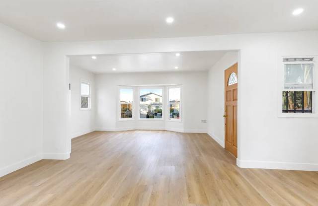 3477 W 71st St Gallery 3
