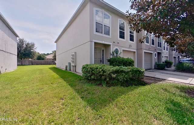 11859 LAKE BEND Circle Gallery 2