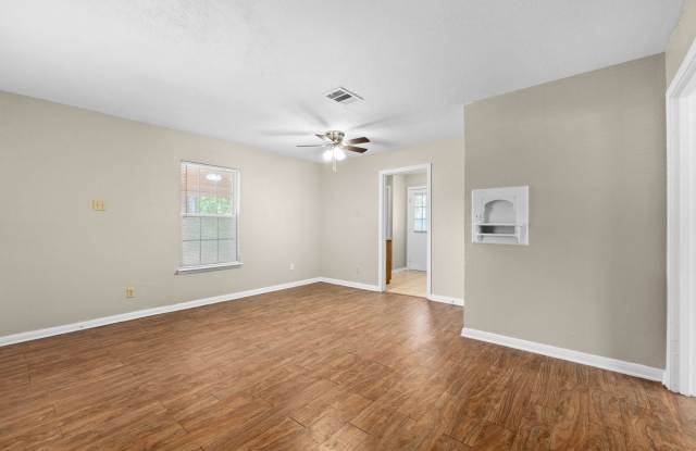 2005 Elkins Ave. Gallery 4